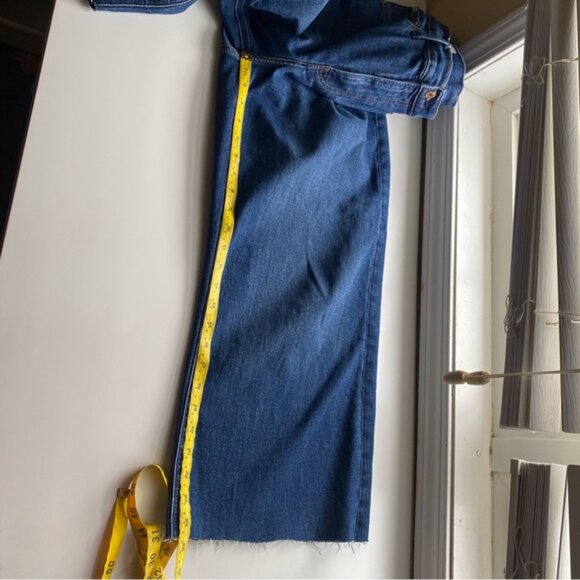 GAP 2024 High Rise Stride Wide-Leg Jeans Woman 31/12 Dark Wash Cropped RAW HEM - Picture 13 of 16